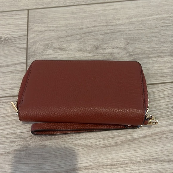 Michael Kors wristlet - Picture 2 of 3